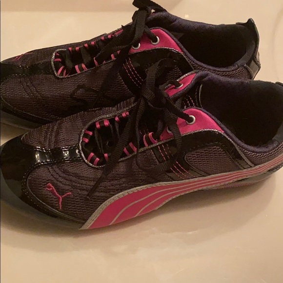 Puma shoes - Picture 2 of 5